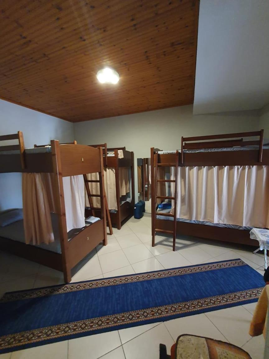 סרנדה Mona'S Hostel מראה חיצוני תמונה