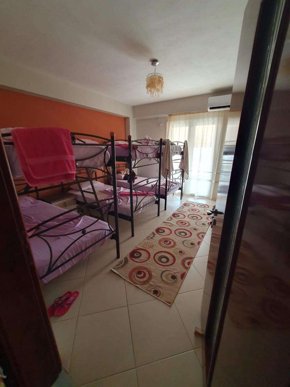 סרנדה Mona'S Hostel מראה חיצוני תמונה